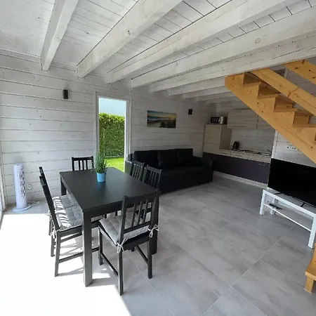 Hébergement de vacances Lilly 5 Stars Grzybowo (West Pomeranian)